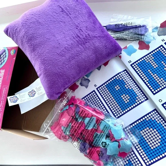 NEW Plush Craft Personalizable Purple Pillow Art Kit Create Any Letter Pink Blue - Picture 10 of 11